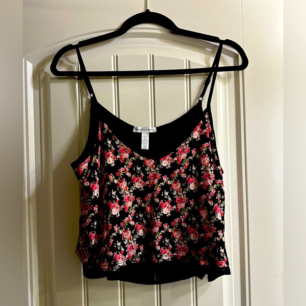 Flowy crop top